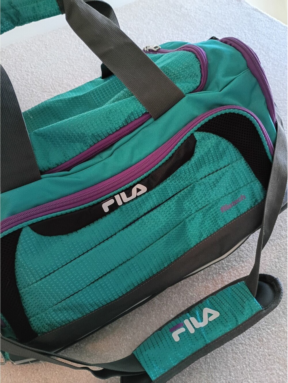 Vintage FILA Exovent Sport Gym Duffle Bag Pocket Large 20" Black Teal & Purple